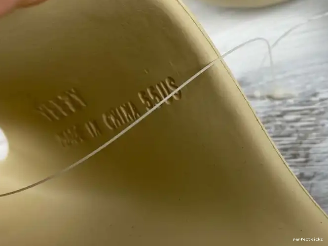 Adidas Yeezy FW6345 Slide Bone 0517